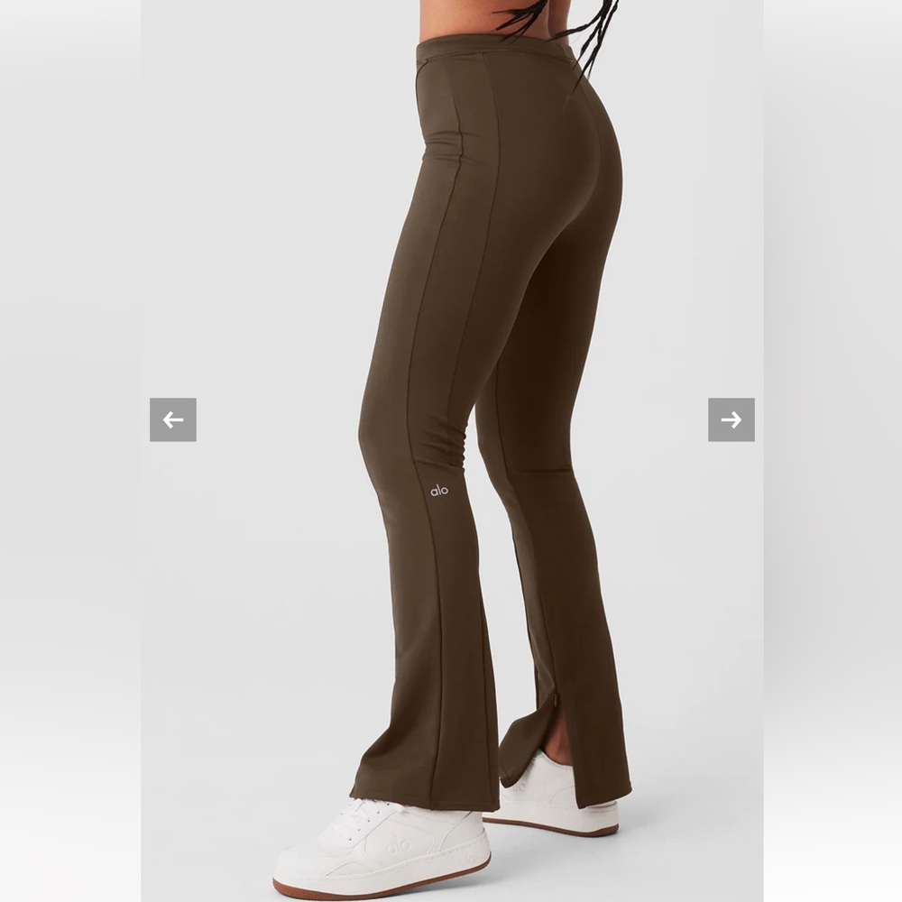 High-Waist 7/8 Zip It Flare Legging